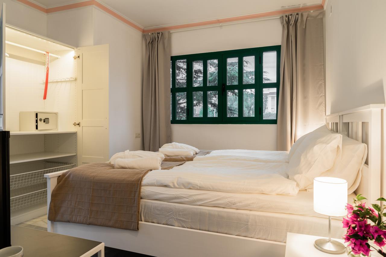 Hostal Alegre Nerja Esterno foto