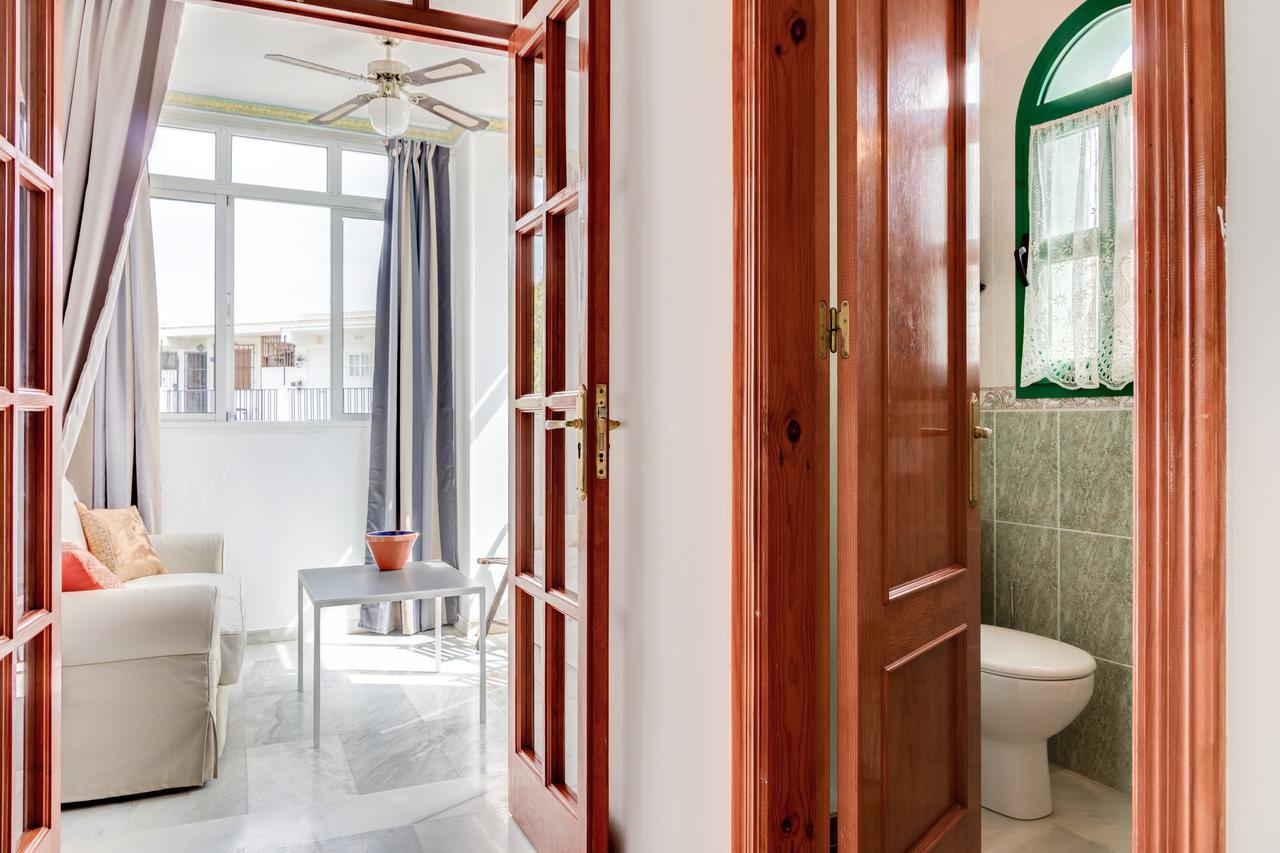 Hostal Alegre Nerja Esterno foto
