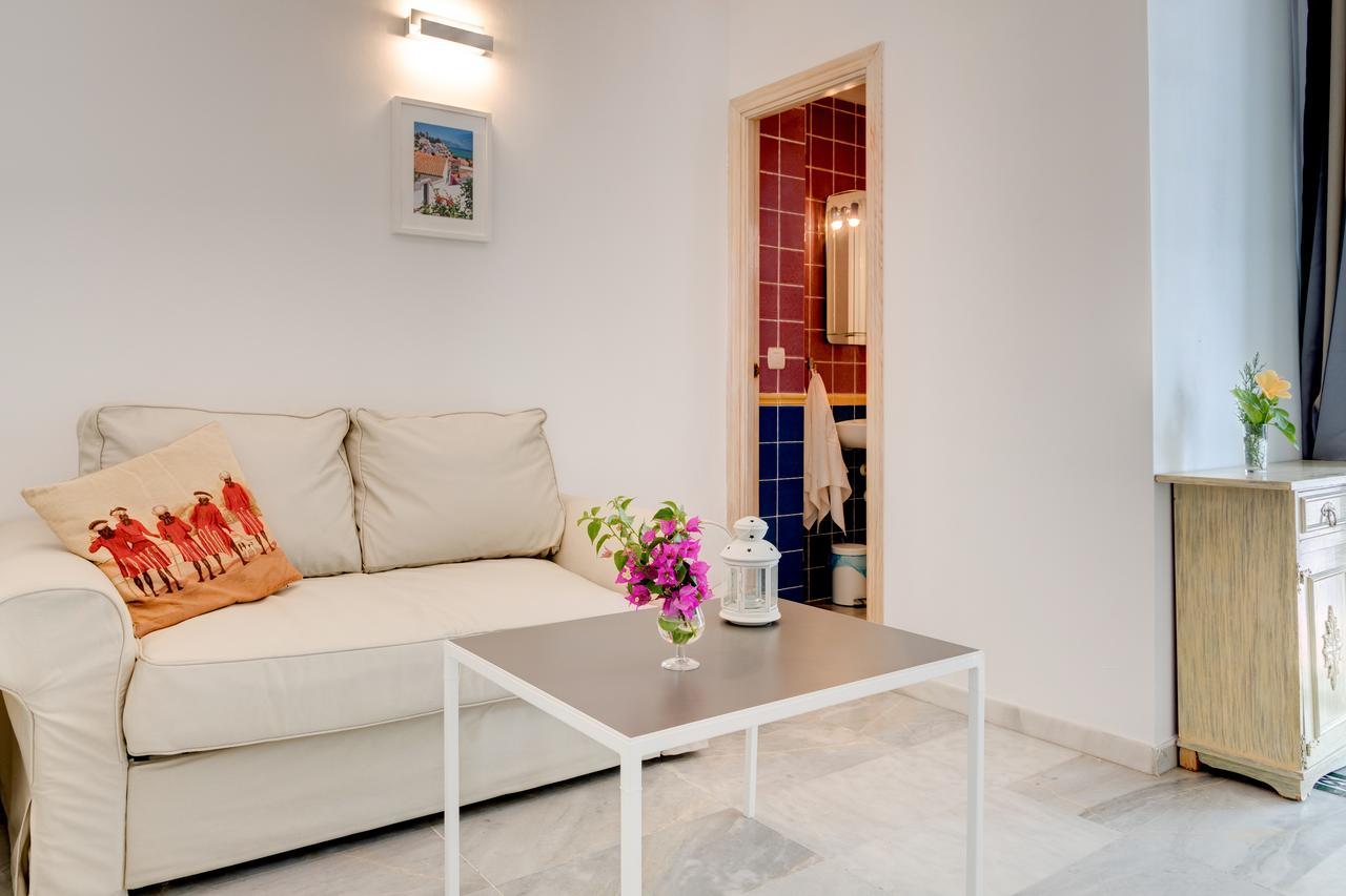 Hostal Alegre Nerja Esterno foto