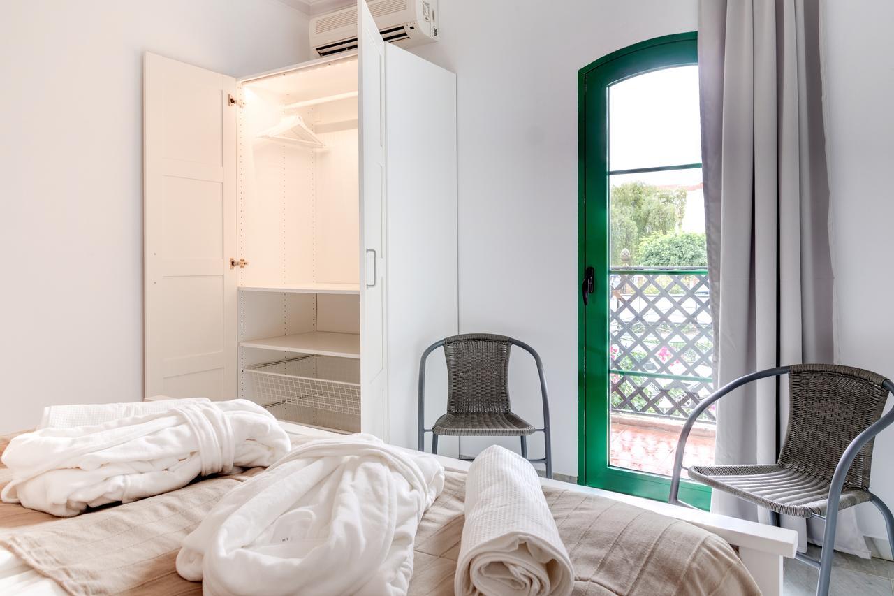 Hostal Alegre Nerja Esterno foto