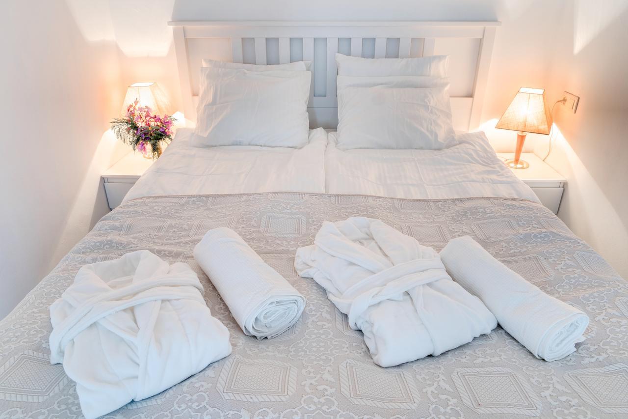 Hostal Alegre Nerja Esterno foto