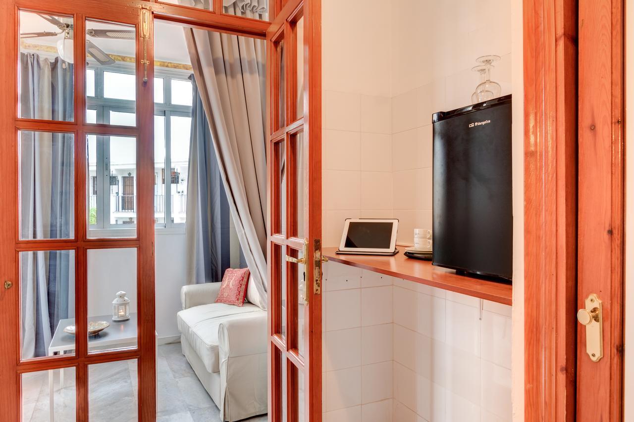 Hostal Alegre Nerja Esterno foto