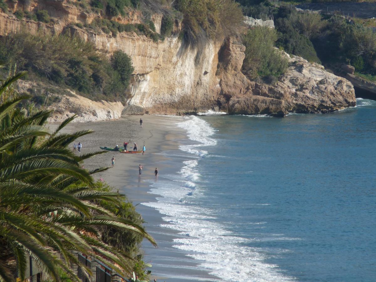 Hostal Alegre Nerja Esterno foto